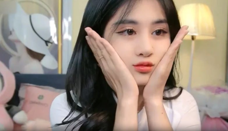 Siêu phẩm Anna Gấu xinh đẹp Live mốc lồn cực dâm